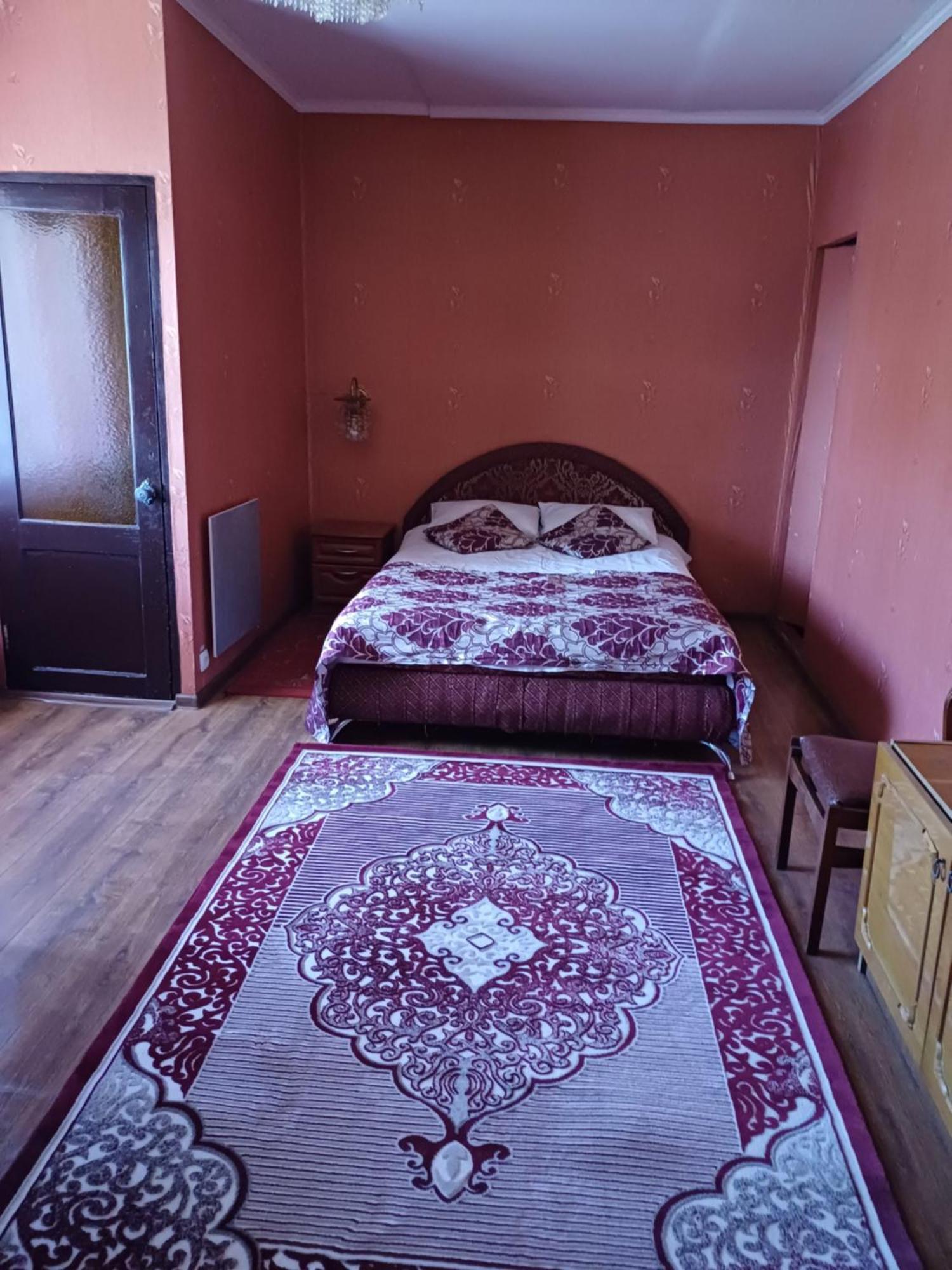 Hotel Gostynnyi Dvir Sarhorod Kültér fotó