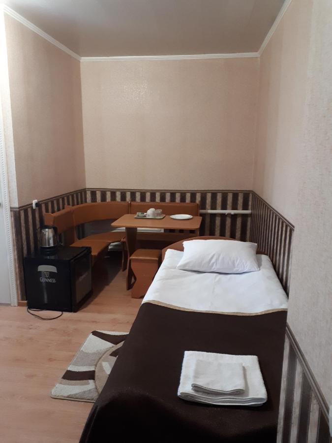 Hotel Gostynnyi Dvir Sarhorod Kültér fotó